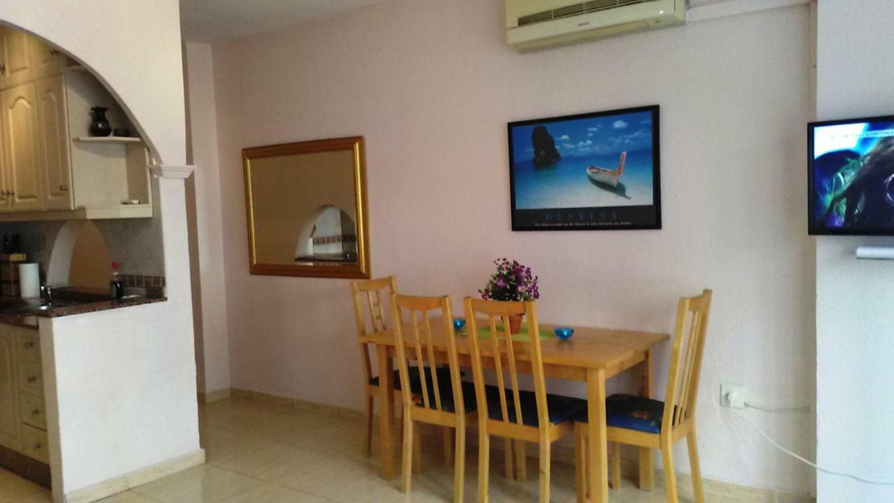 Downtown With Wifi & Tv Box Apartment Torrevieja Exterior photo